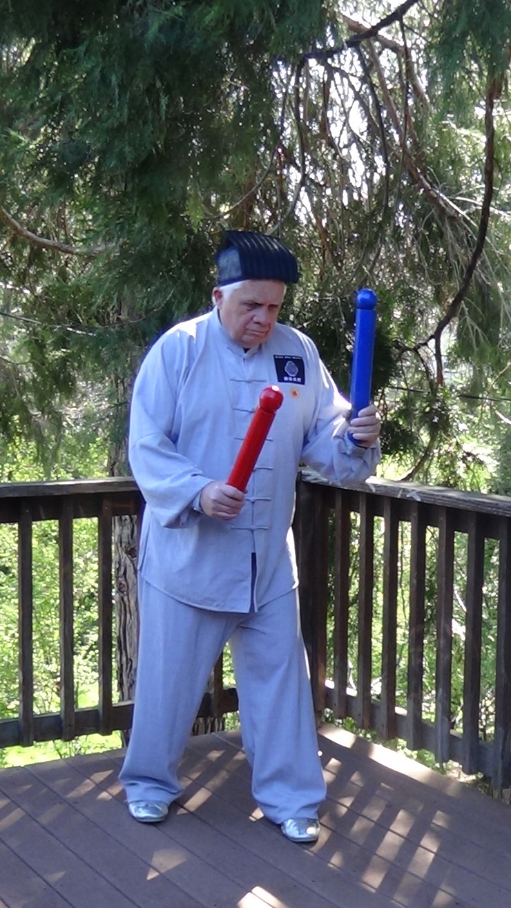 Gray muslin red blue bangs